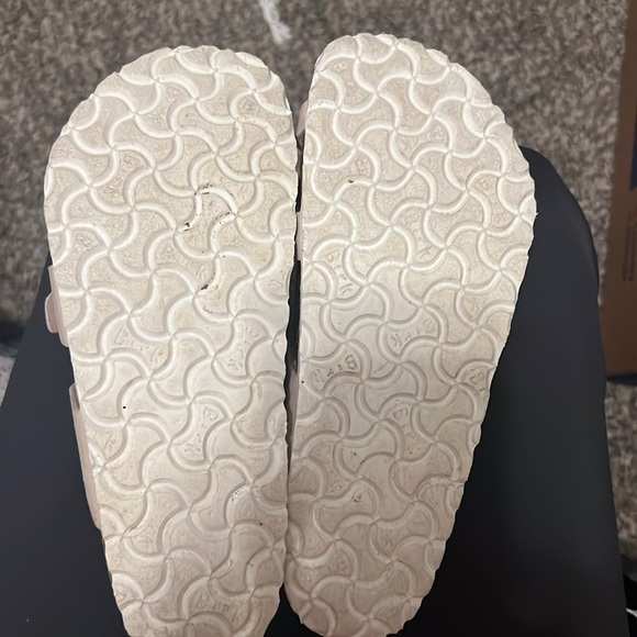 BIRKENSTOCK size 38 - Picture 6 of 8